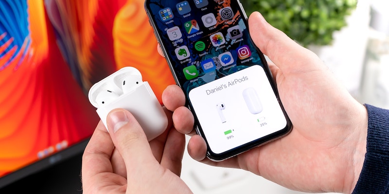 iphone-and-airpods